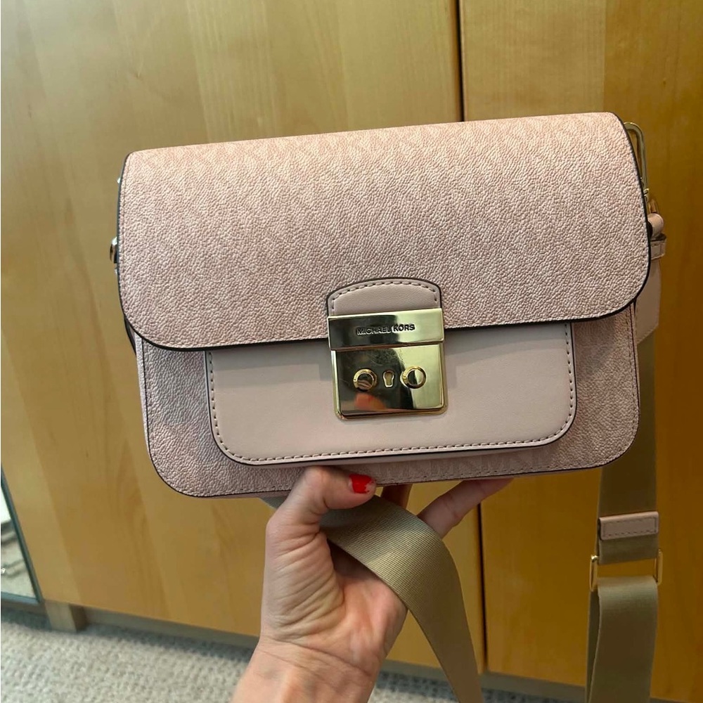 New Michael Kors Pink Crossbody Shoulder Bag